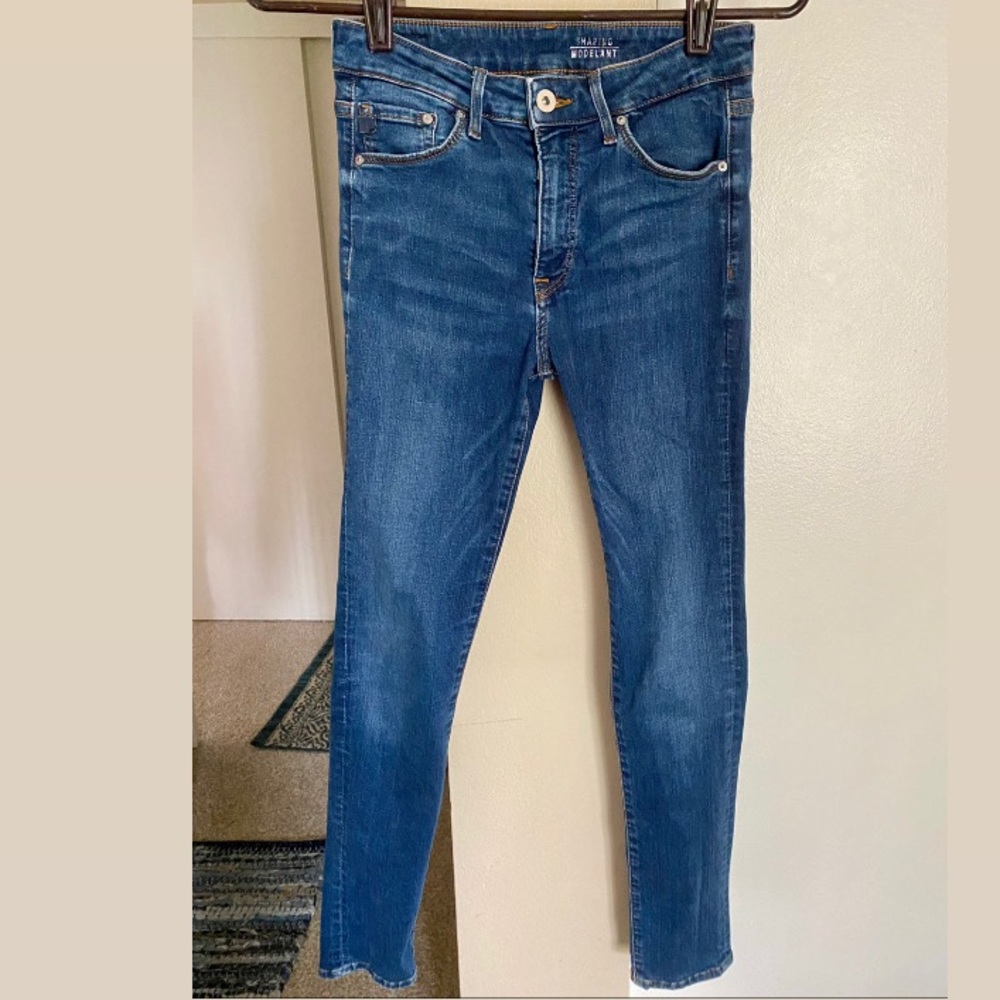 H&M Shaping Denim Jeans